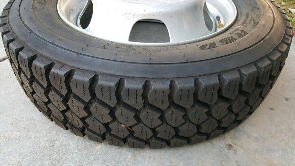 New dodge ram 4500 5500 dually 19 5 wheel rim tire 225 70r19 5