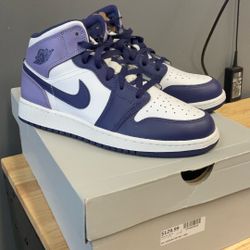 Air Jordan Retro 1 Mid 6.5y