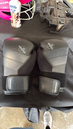 Hayabusa boxing glove S4 medium