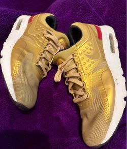 NIKE AIR MAX ZERO QS Metallic Gold Size 12 Pre Owned Excellent Condition