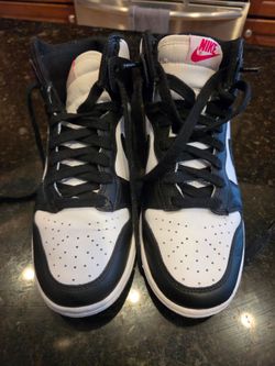 NIKE DUNKS