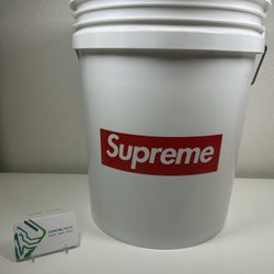 Supreme Leaktite 5-Bucket SS24 Red Box Logo White with Lid BRAND NEW