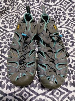 Womans Keen Waterproof Hiking Sandals