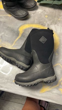 Mucks boots size 13