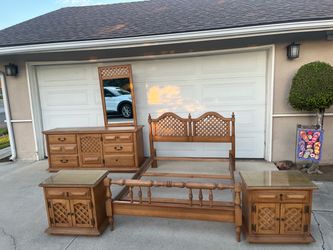 4 piece large wooden bedroom set