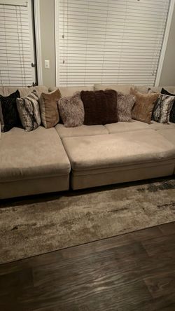 Living room sectional with rug