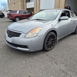 2008 Nissan Altima 3.5 2door Coupe 6cyl