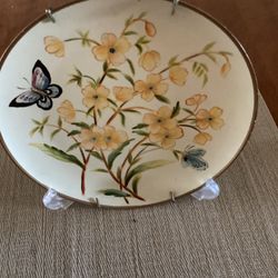 Decorative Plate. (NEW)