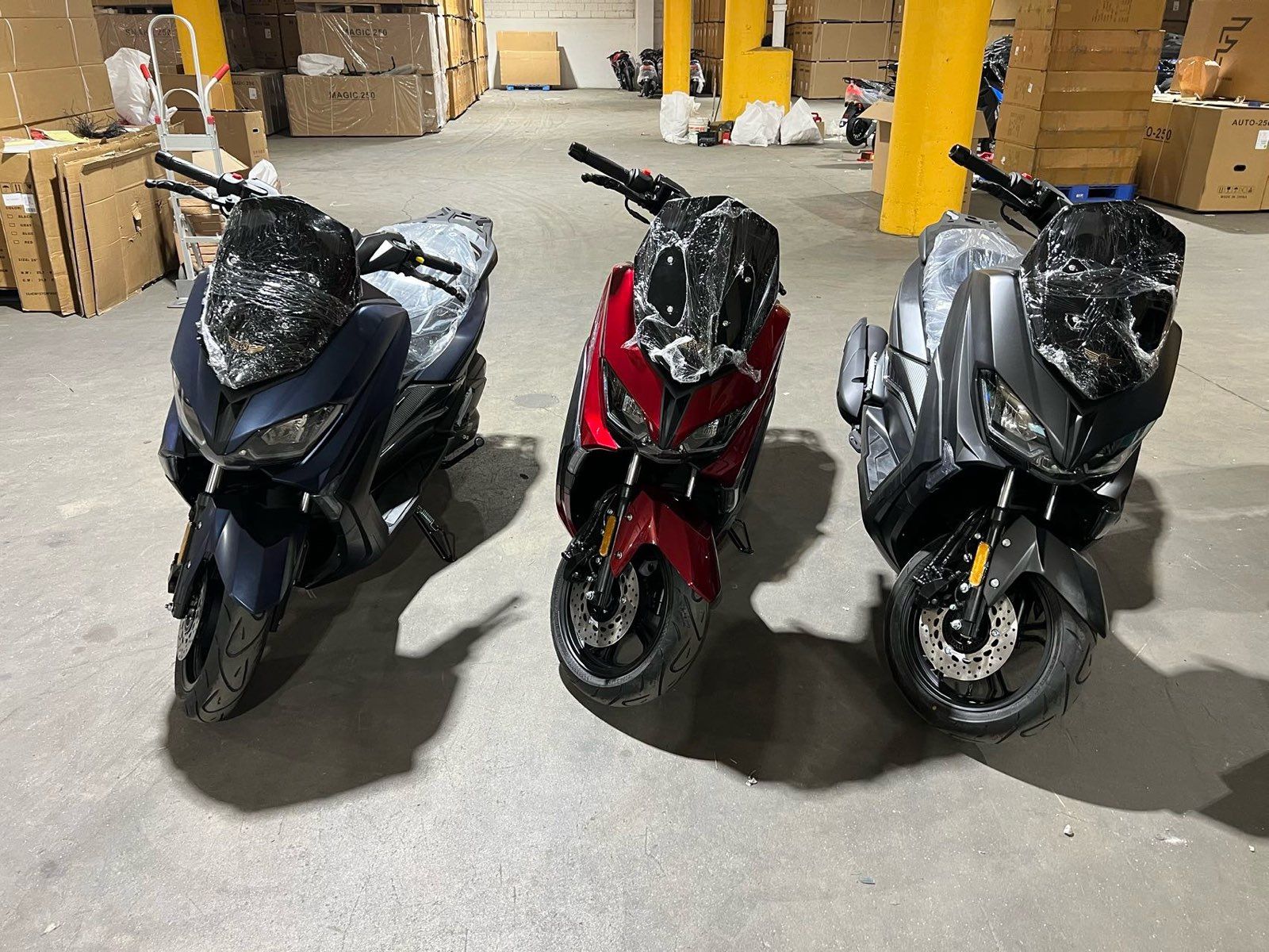 Brand New Qmax 200cc Gas Scooter