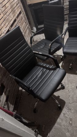 Office Chairs With Wheels X4