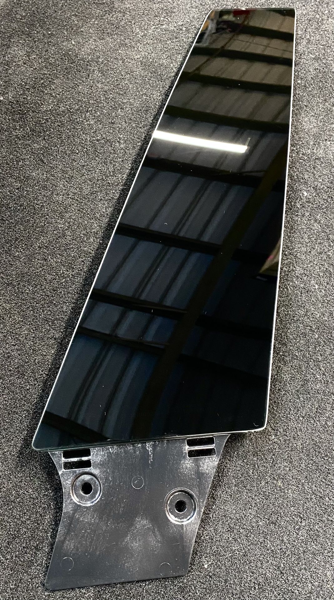 TESLA MODEL S LEFT B PILLAR EXTERIOR TRIM