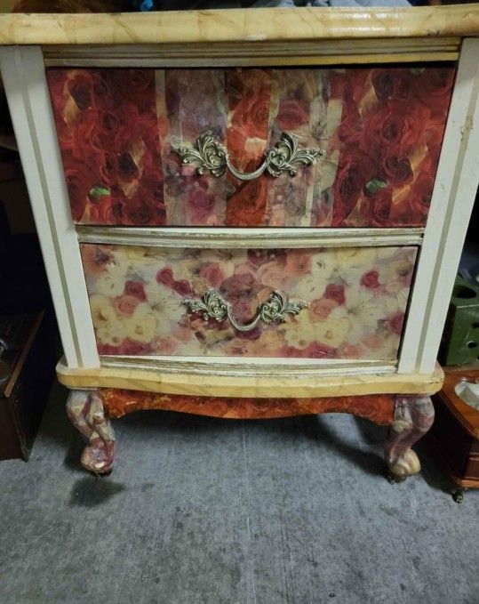 Vintage French Provincial Decoupage Roses Dresser Nightstand With 2 Drawers