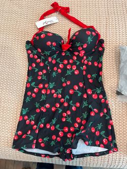 Bathing suit