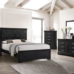 4 PCs Bedroom Set Dresser Mirror Queen Bed & Nightstand. ( FINANCING OPTIONS )