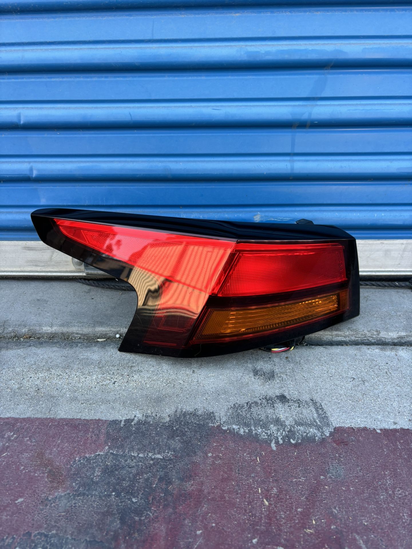 2019,2020,2021,2022,2023,2024,2025 Nissan Altima TailLight/Mica Trasera Lh Driver Oem,Original  Ask
