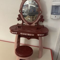 Toddler Plastic Vanity