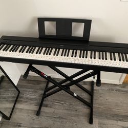 YAMAHA DIGITAL PIANO P-45. Weighted 88 Keys