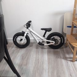 Shotgun Dirt Hero Off-Road Balance Bike