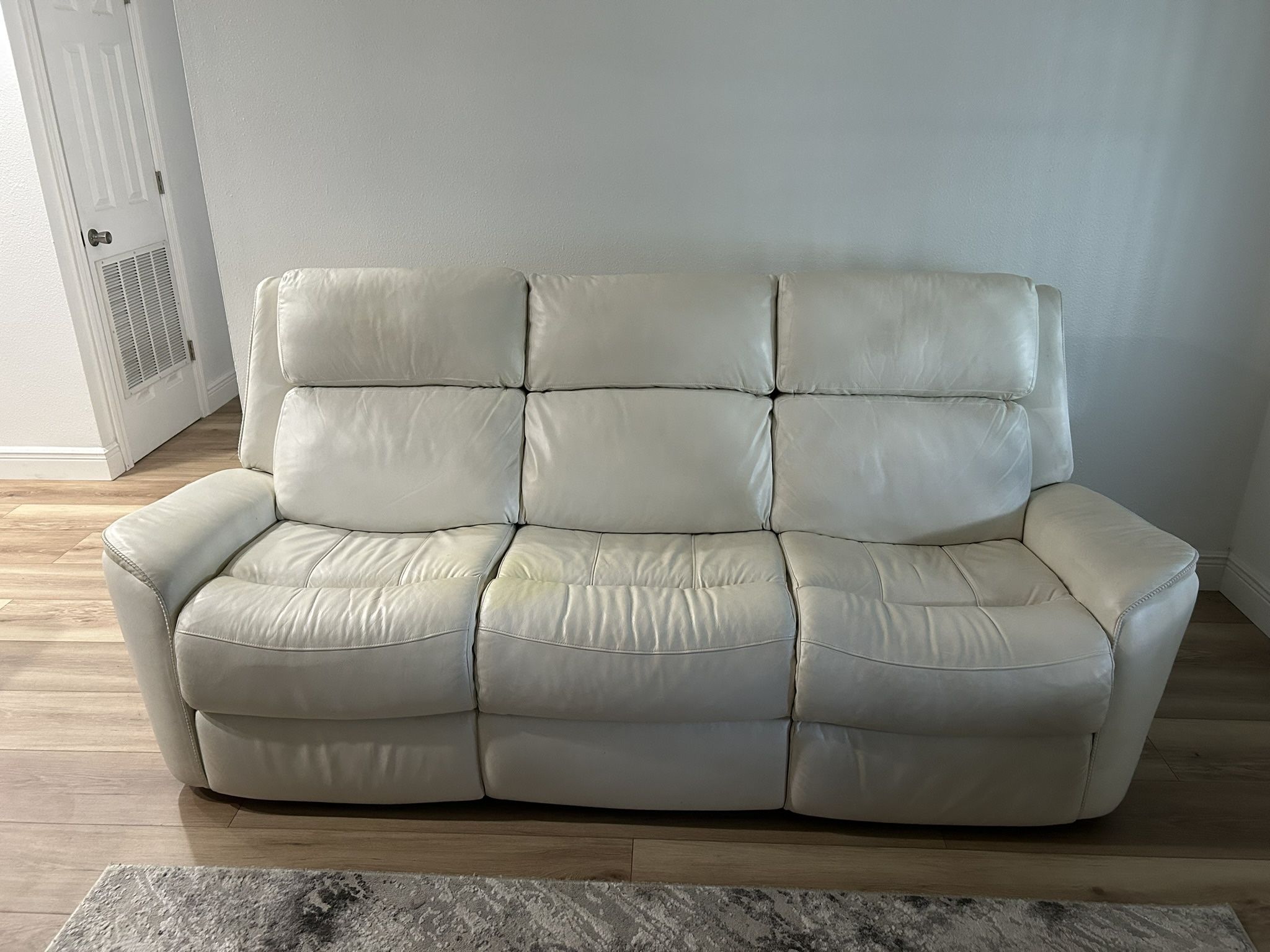 Electric Leather Couch/Recliners