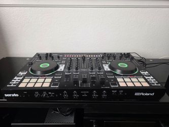 Roland DJ-808 Professional 4 channel Mixer