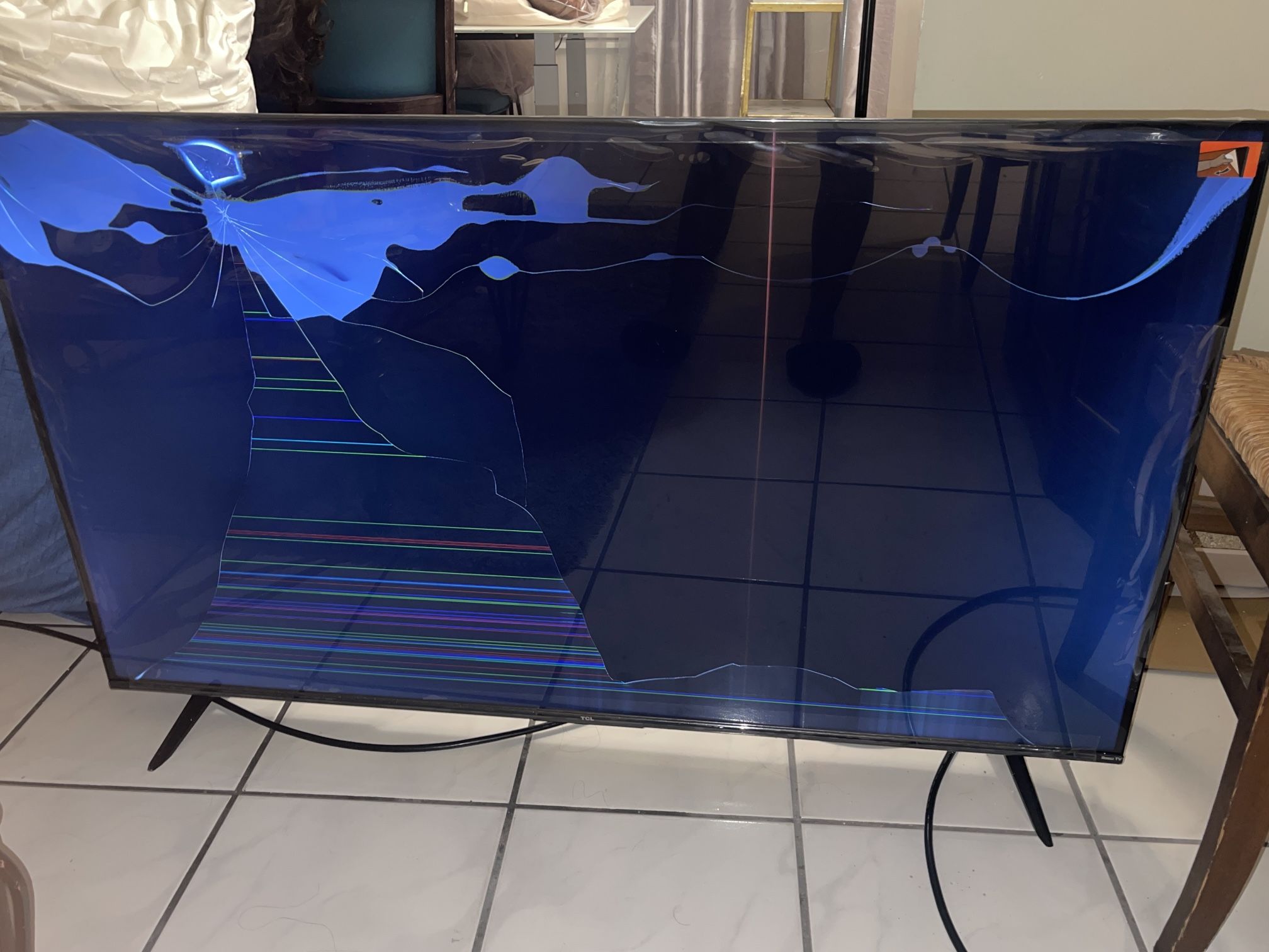TCL 55 Inches TV Broken