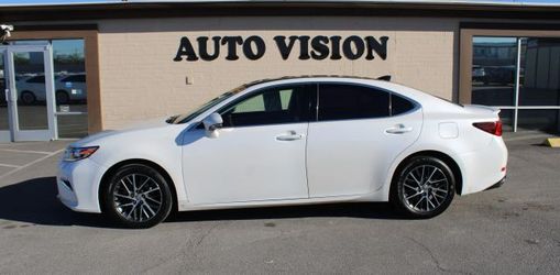 2017 Lexus ES
