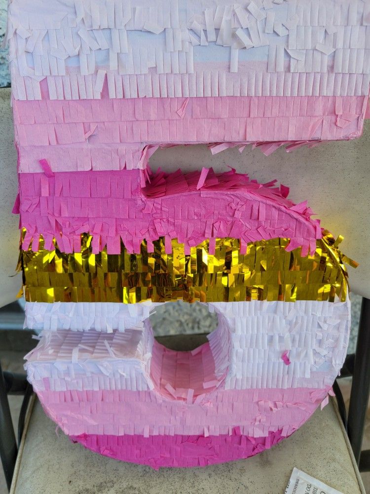 New number 5 pink and gold pinata