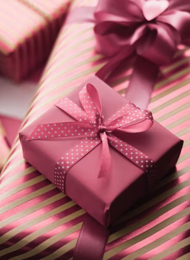  Gift Wrapping 