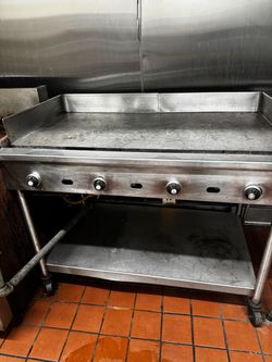 Flat top commercial gas griddle