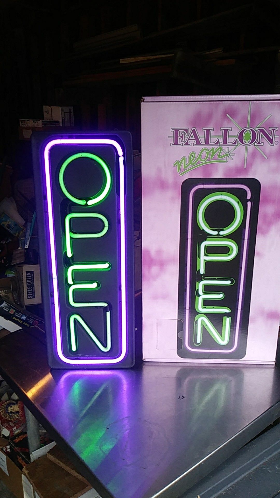 Neon open sign w/box