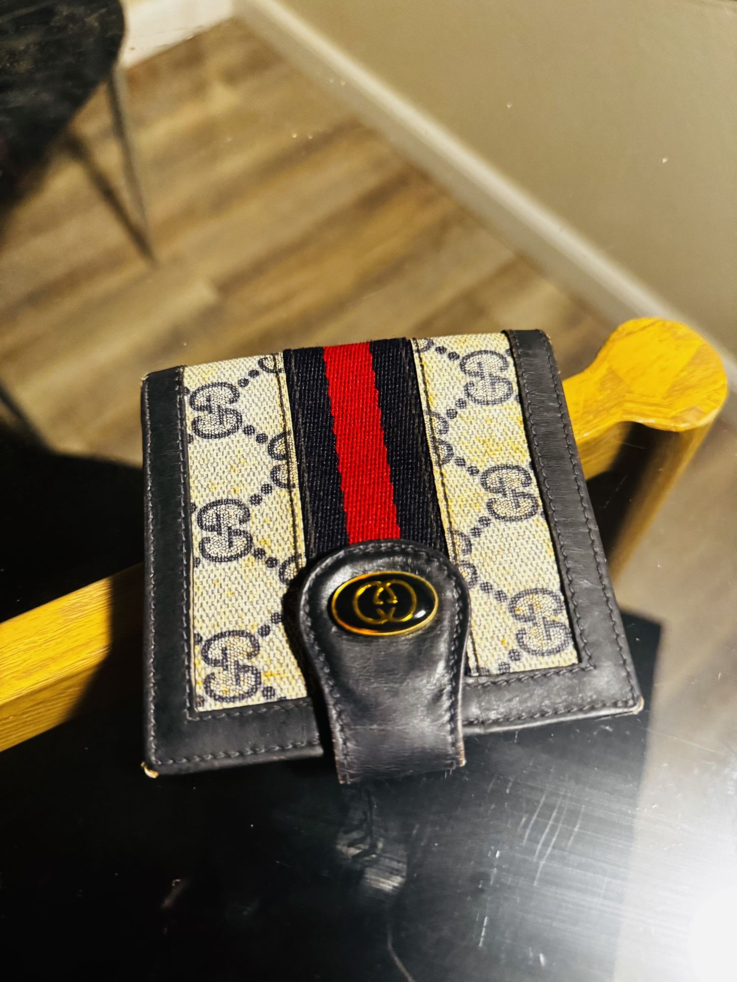 Gucci Wallet / Coin Pouch