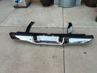 2004 toyota tacoma rear bumper brand new fits any toyota tacoma 1995 to 2004 asking $180 thanks