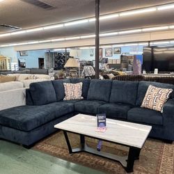  🚚Hot Deal🚚Brand New 2pc Name Brand Sectional Couch $999, Finance Available, Delivery Available 