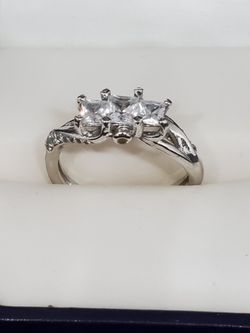 Pretty promise / Engagement ring