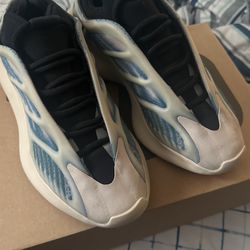 Yeezy 700