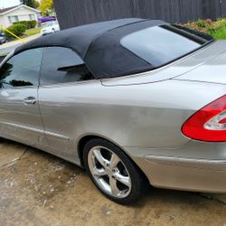 2004 Mercedes-Benz CLK-Class