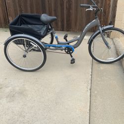 Schwinn Meridian Trike Adult Bike Hardly Ridden With Rear Basket
