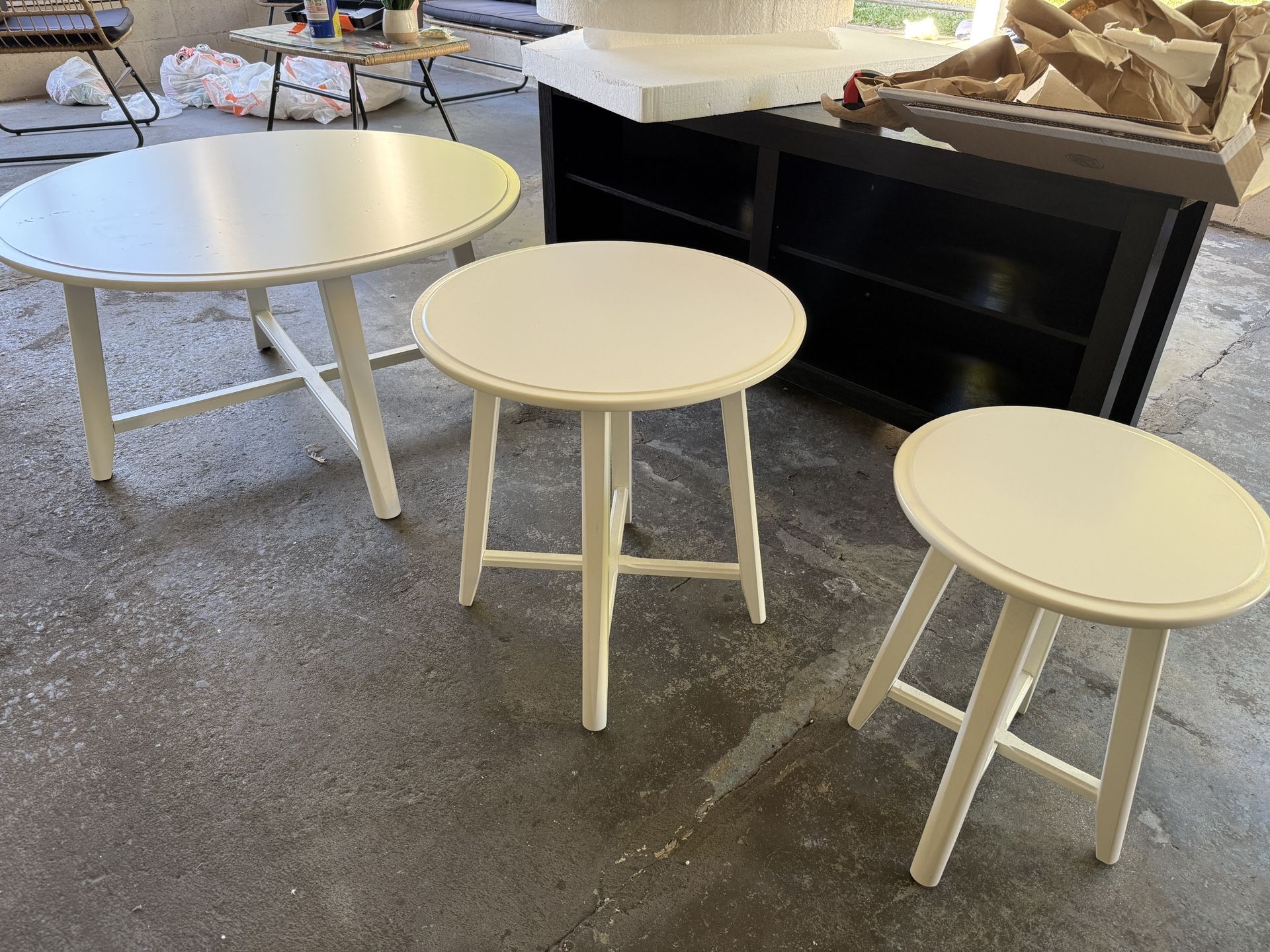 White Coffee Table + 2 Matching Side Tables – Set of 3 for Sale in City ...