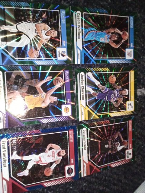25 Donruss Parallels Basketball Cards Assorted