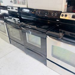 ELECTRIC STOVES  $220 Each 🔥🚨