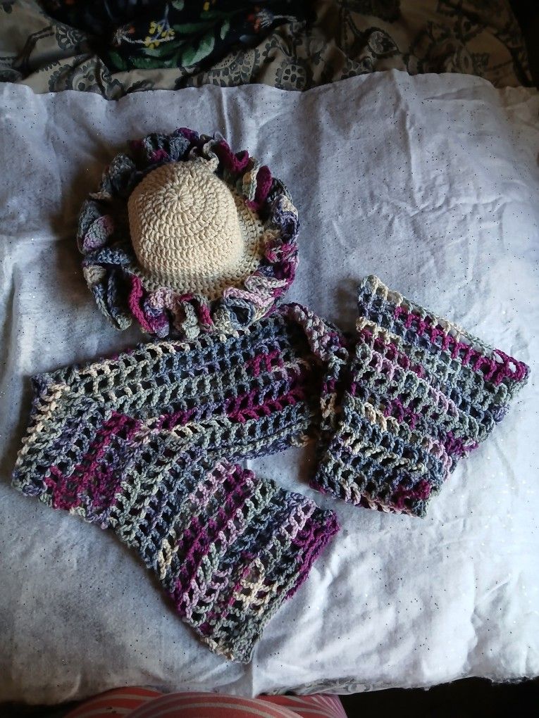 Crochet Ruffle Bucket Hat and Shrug