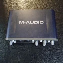 M-AUDIO FAST TRACK PRO 