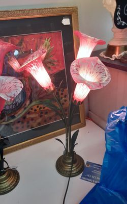 Pink Calla Lily lamp- New- Located in Shelton
