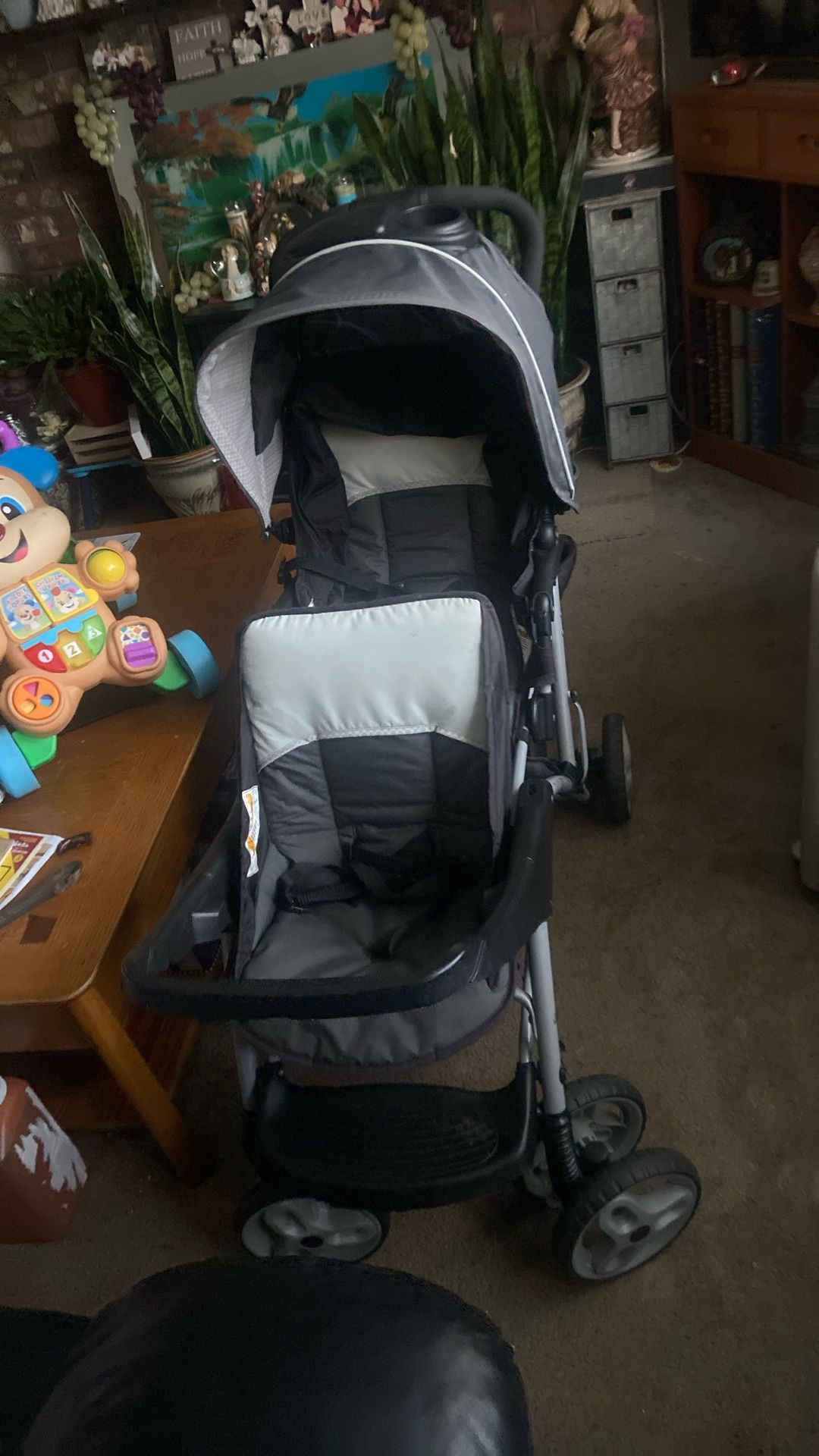 Double Seat Stroller By Graco Price 45$. Pick Up. E. 72 and Grand View. E. Tacoma