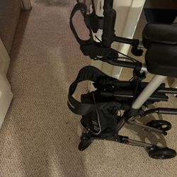Stand Up Walker For Sale 150$ 