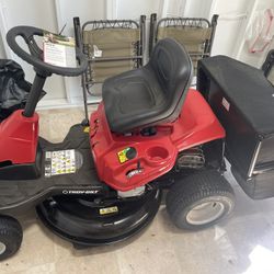 Troy-Bilt TB30 Riding Mower