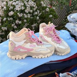 Te mira Fila De Mujer 