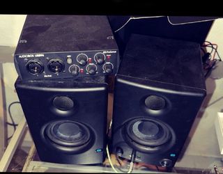 Recording Studio audio box & speakers