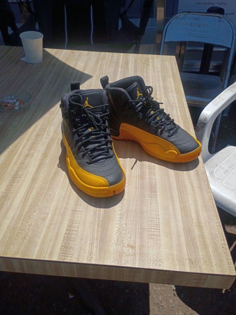 Jordan 12 Retro
