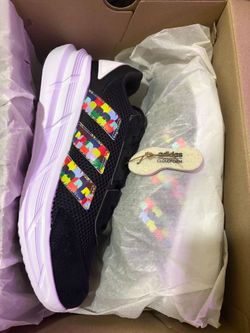 Fifa World Cup 26 Adidas Astrastar
US Size 8 1/2